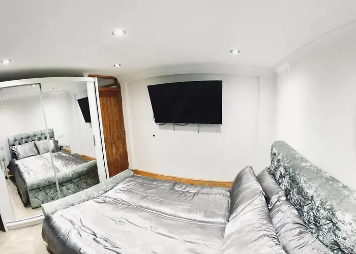 Stratford City Apartments